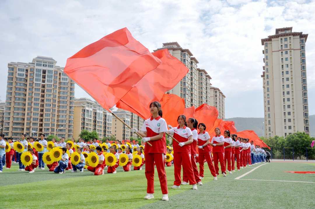 我花呗借13900逾期3个月了，如今律师以经发了律师函，我又没钱还我应该怎么办？